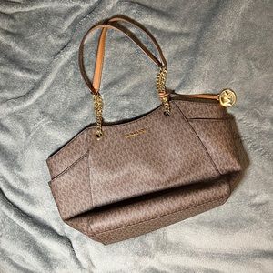 Michael kors purse